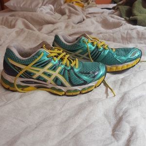 💙 2/$15 💙 Asics running shoes